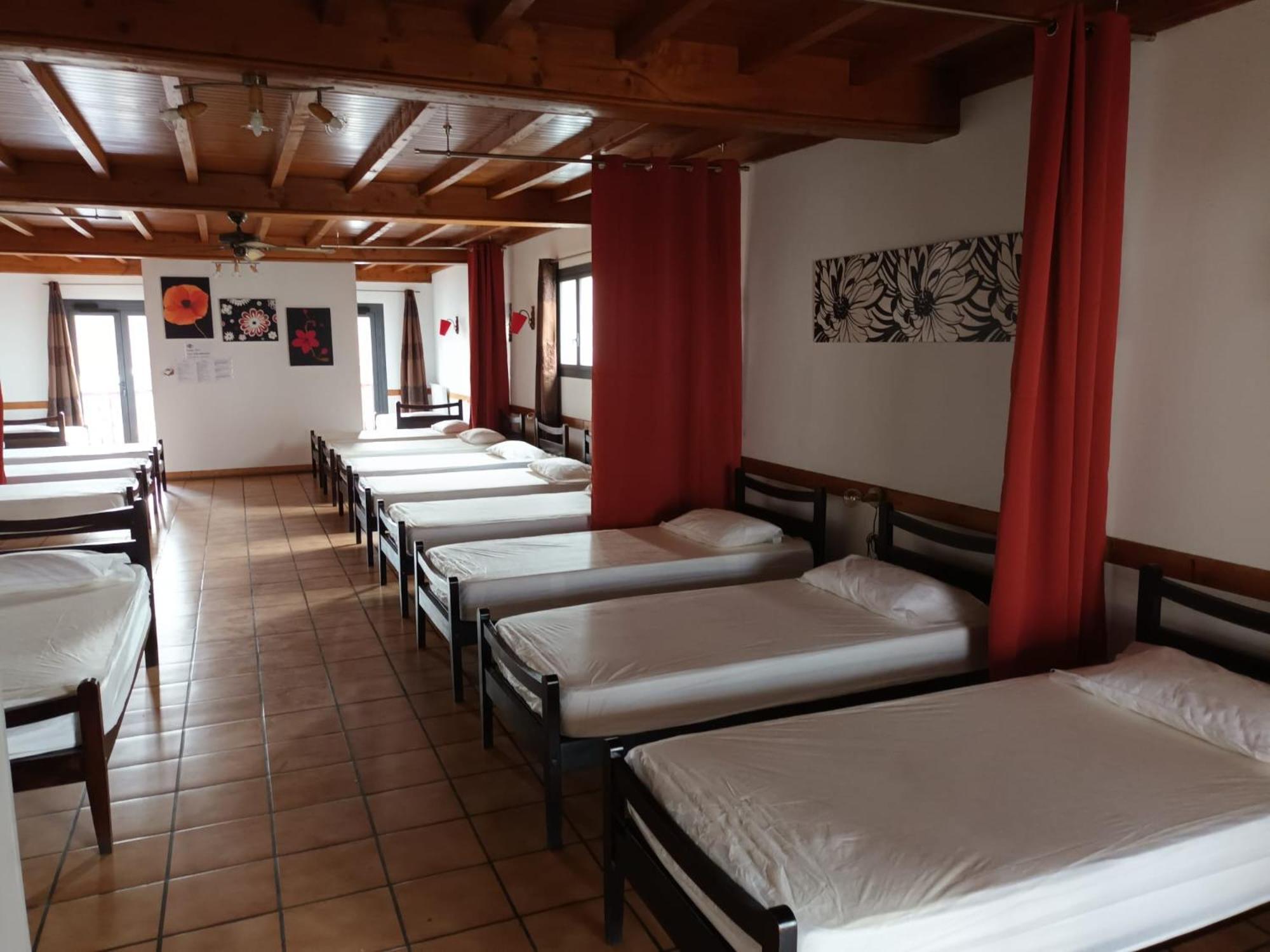 Hostel Refuge D'Etape Zuharpeta Randonneur Pelerin Saint-Jean-Pied-de-Port Exteriér fotografie